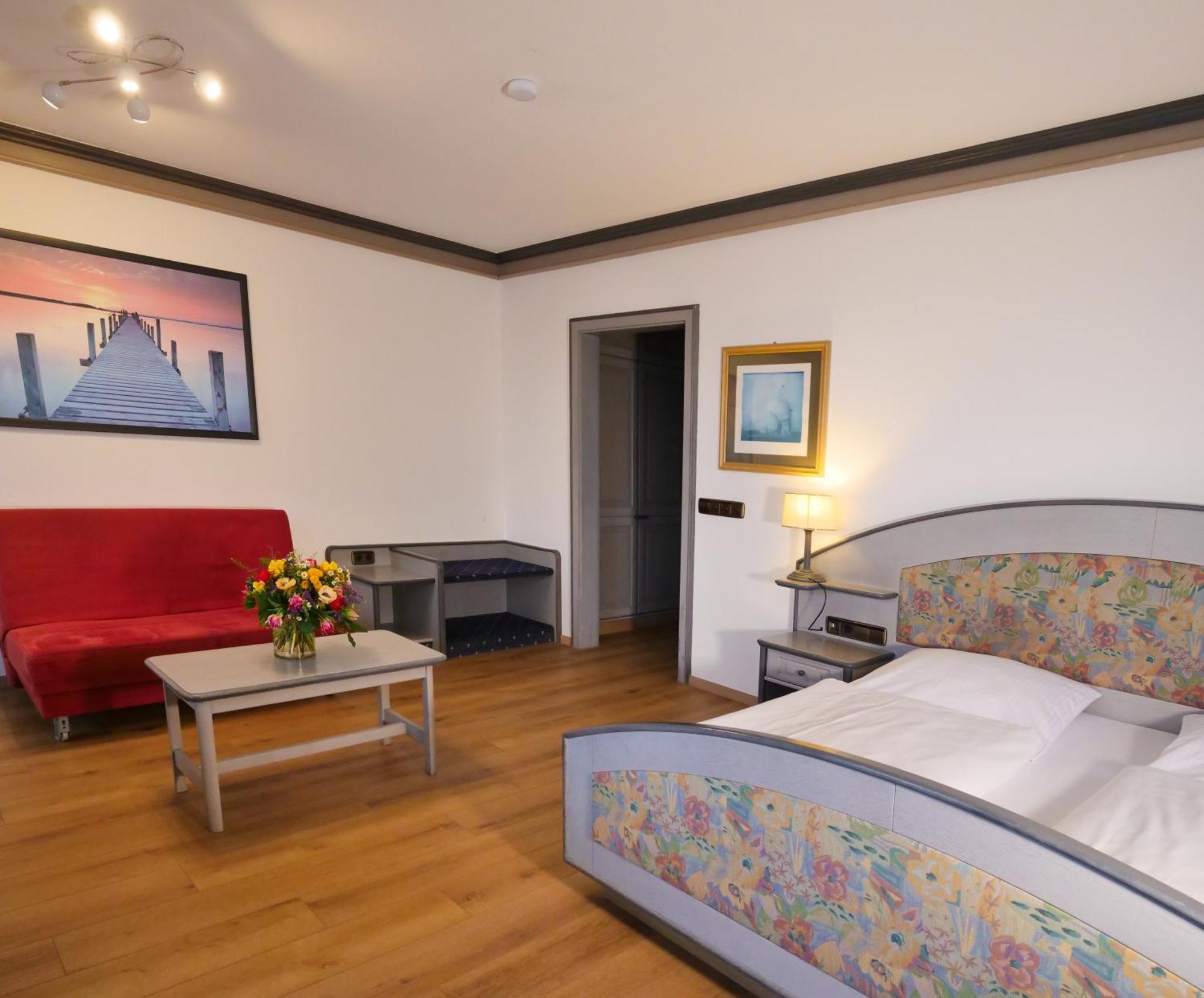 Seehotel Pegasus Хершинг-ам-Аммерзе Экстерьер фото