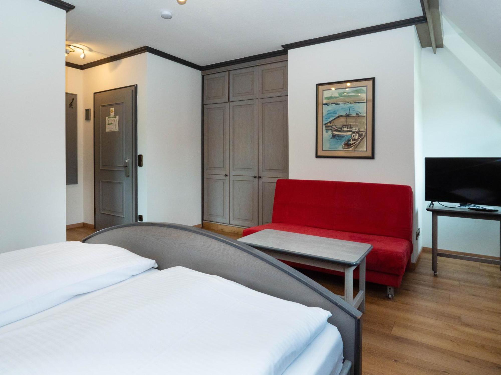 Seehotel Pegasus Хершинг-ам-Аммерзе Экстерьер фото