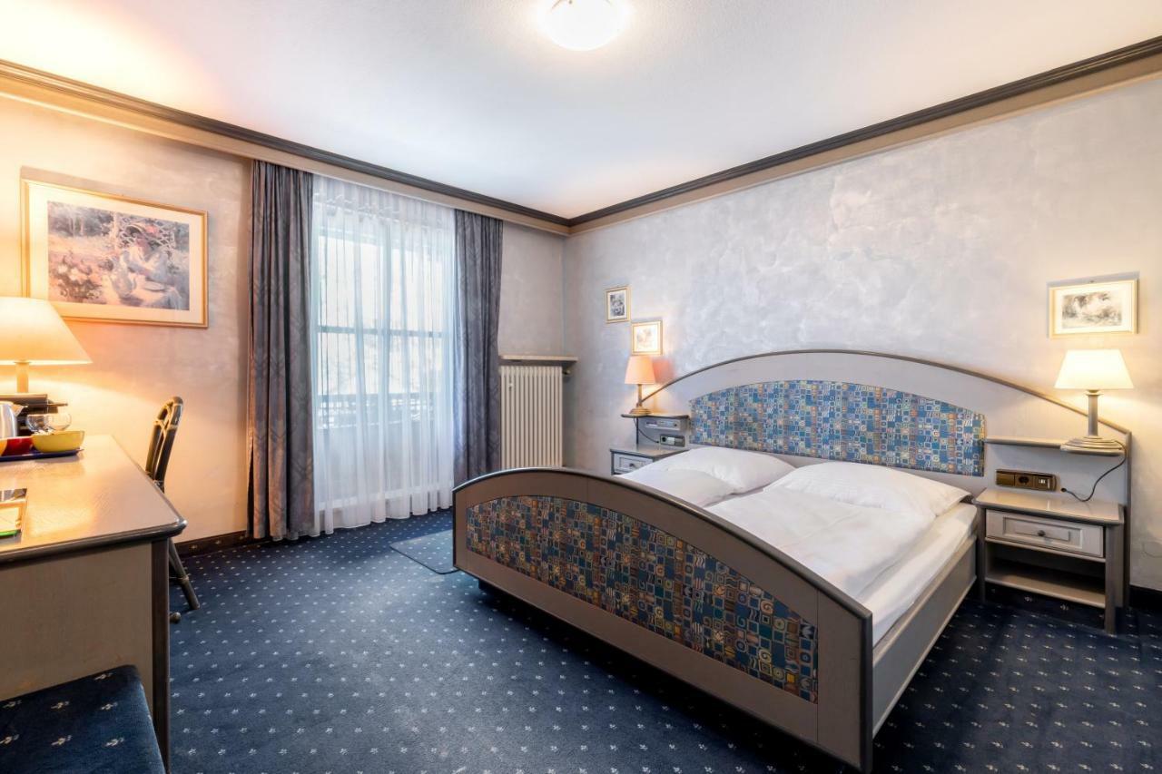 Seehotel Pegasus Хершинг-ам-Аммерзе Экстерьер фото